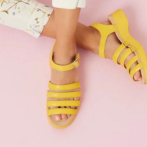 NEW Dansko Roxie Yellow Strappy Leather Clog Sandals 38 7.5-8 - Picture 4 of 12